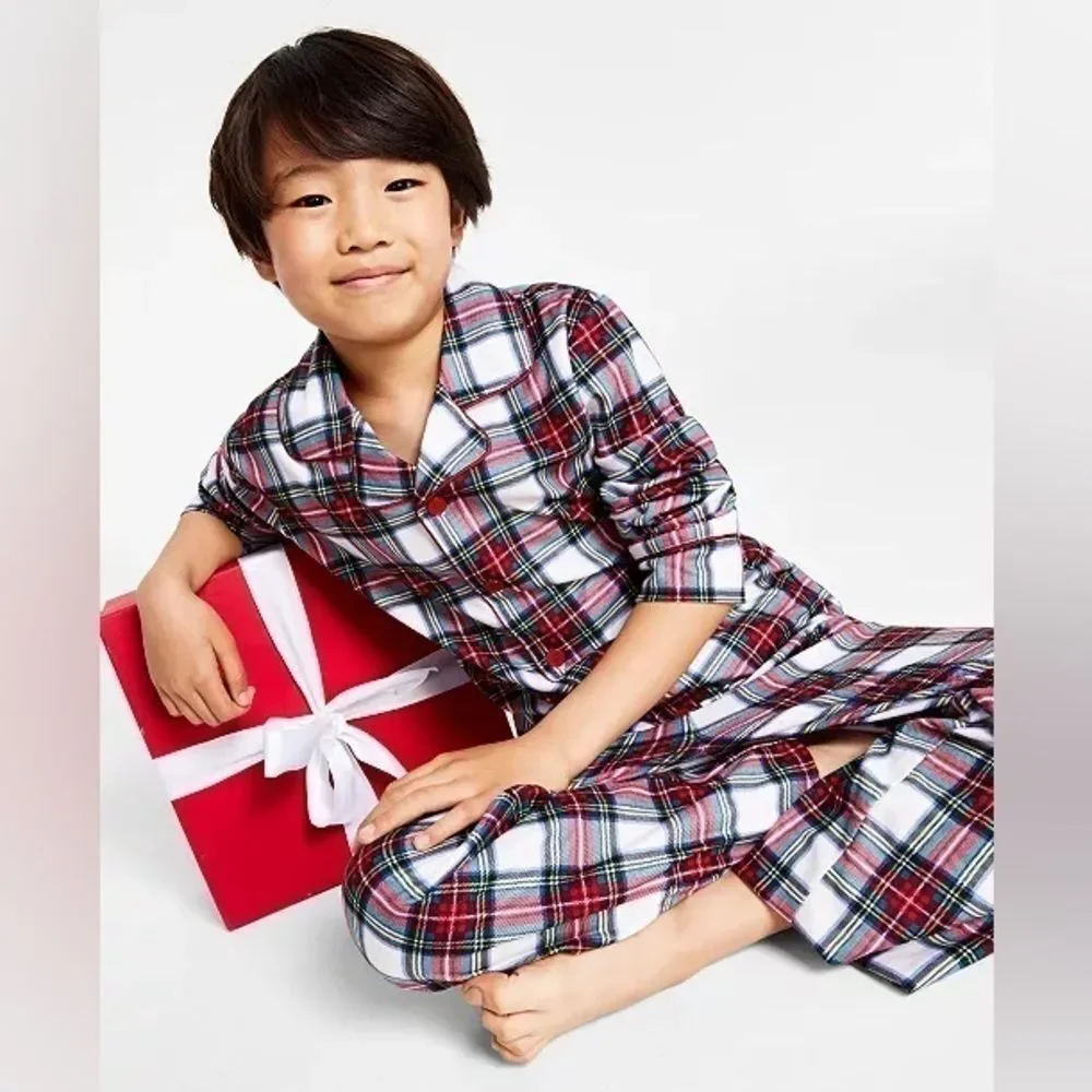 FAMILY PAJAMAS Matching Kids Stewart Plaid Pajama Set, Size 4-5 new